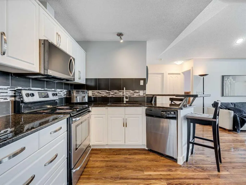 10 Sierra Morena Mews SW, #409
