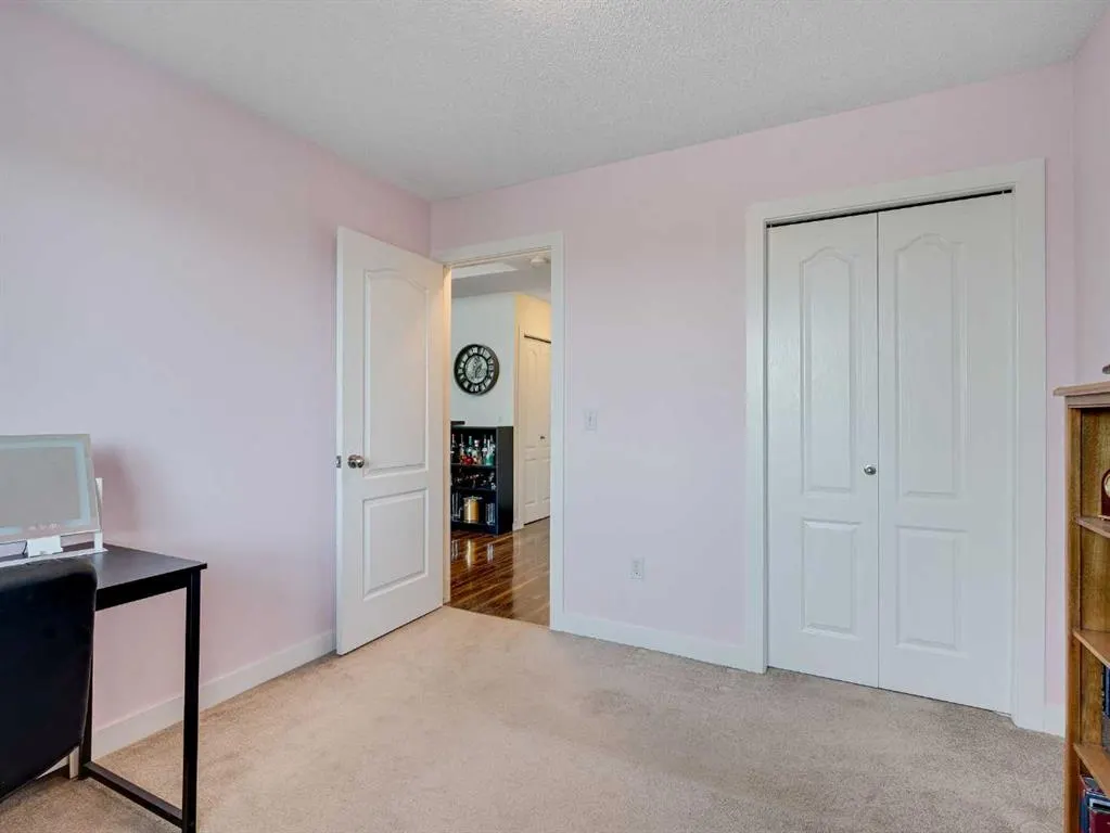 10 Sierra Morena Mews SW, #409