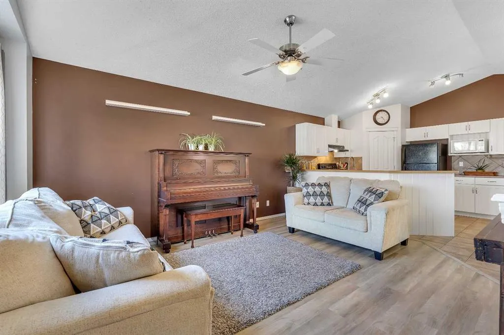 216 Cramond Green SE