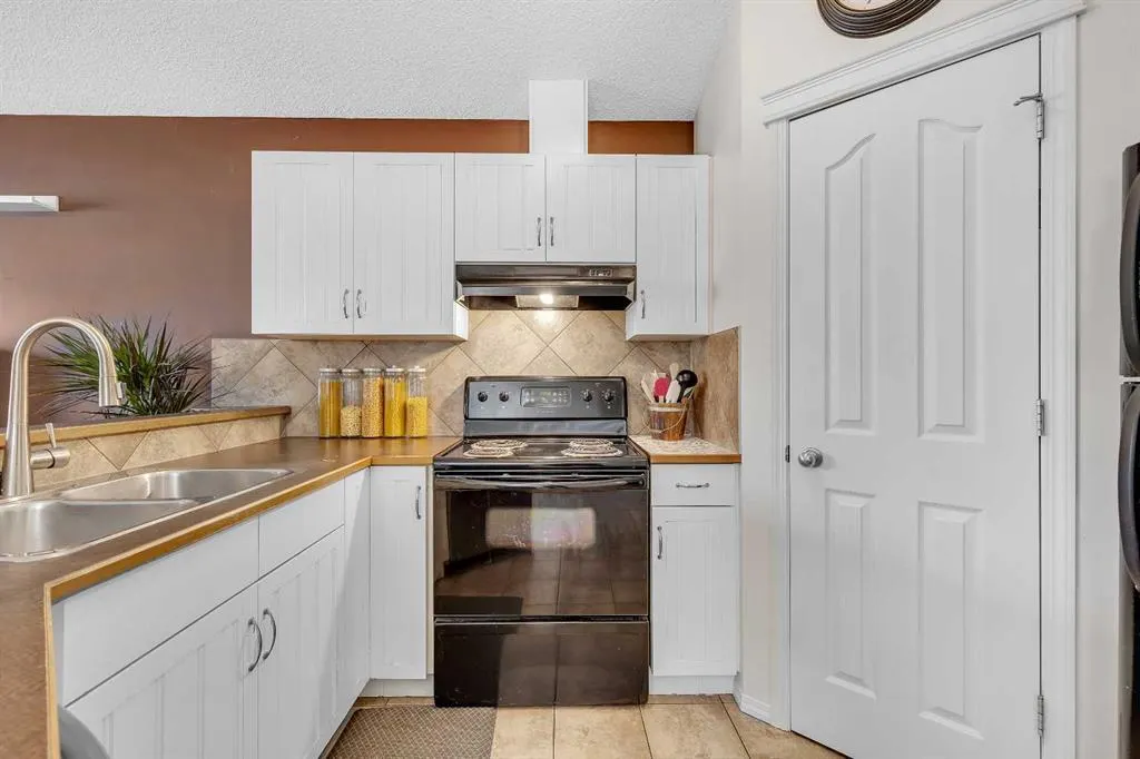 216 Cramond Green SE
