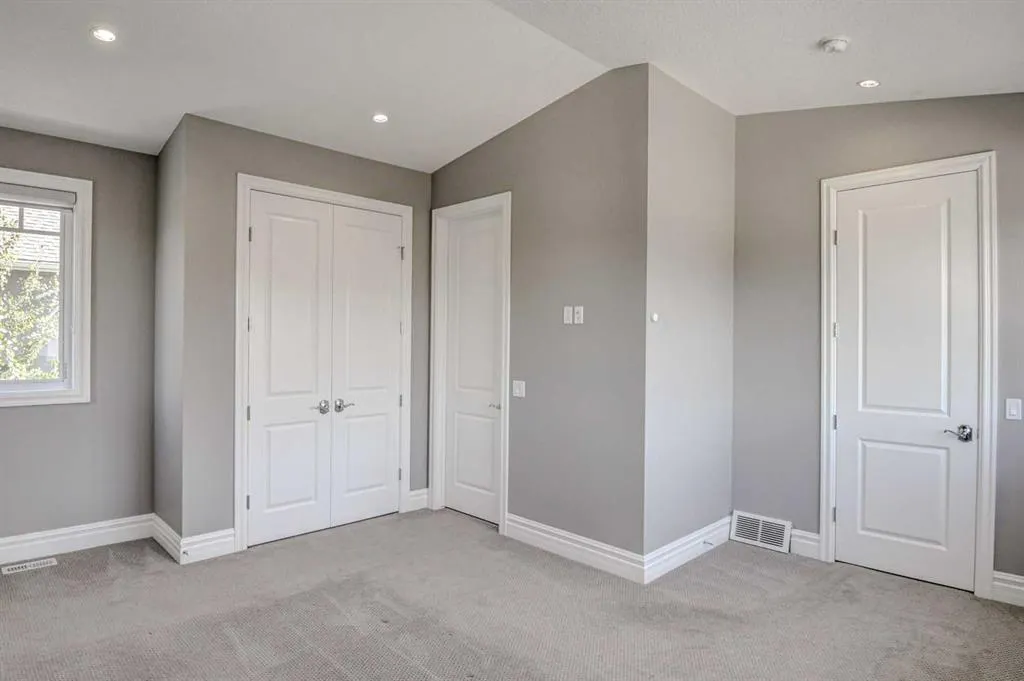 161 Glyde Park