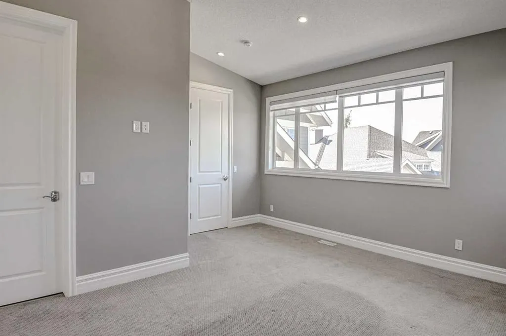 161 Glyde Park