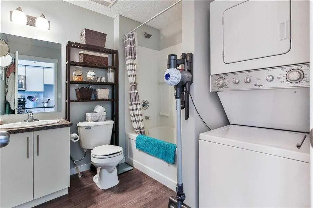 1740 9 Street NW, #402