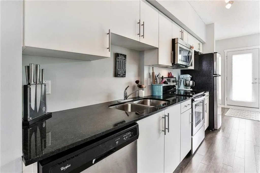 1740 9 Street NW, #402