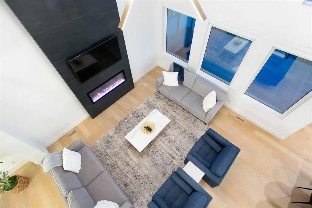 21 Lucas Cove NW