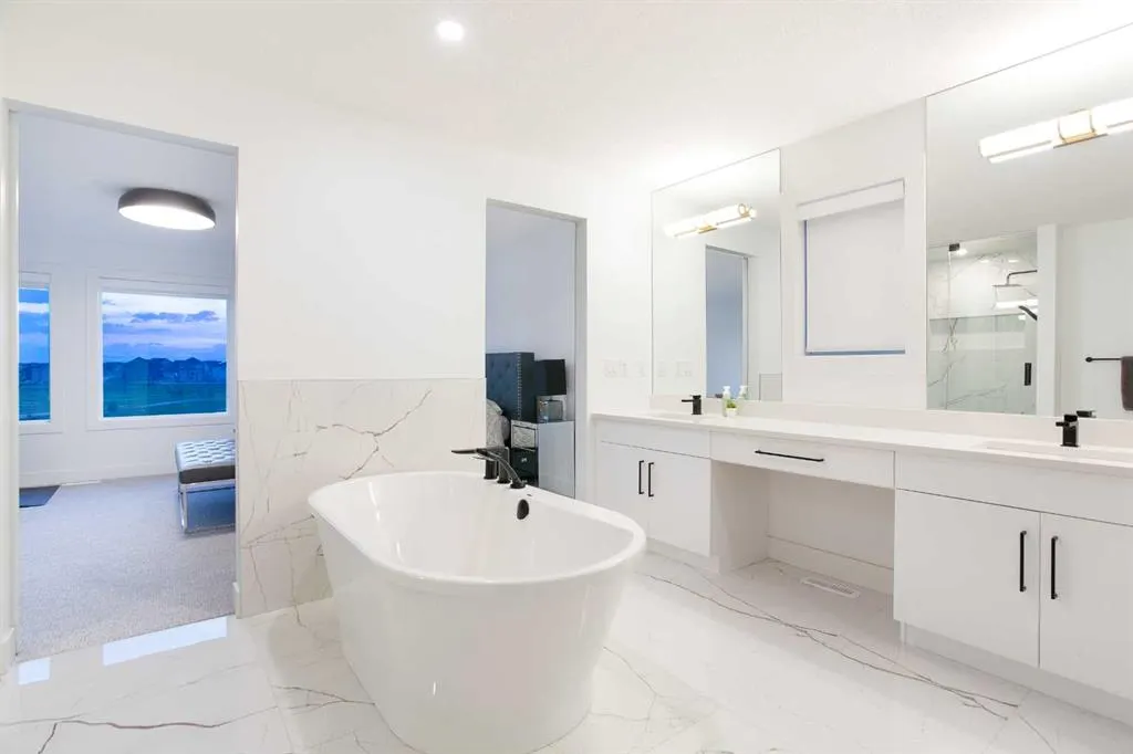 21 Lucas Cove NW