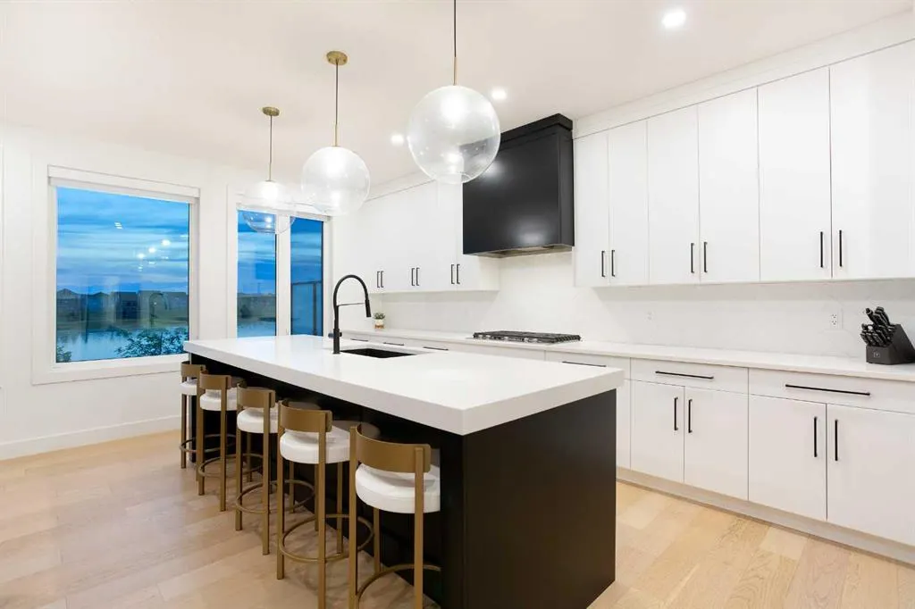 21 Lucas Cove NW