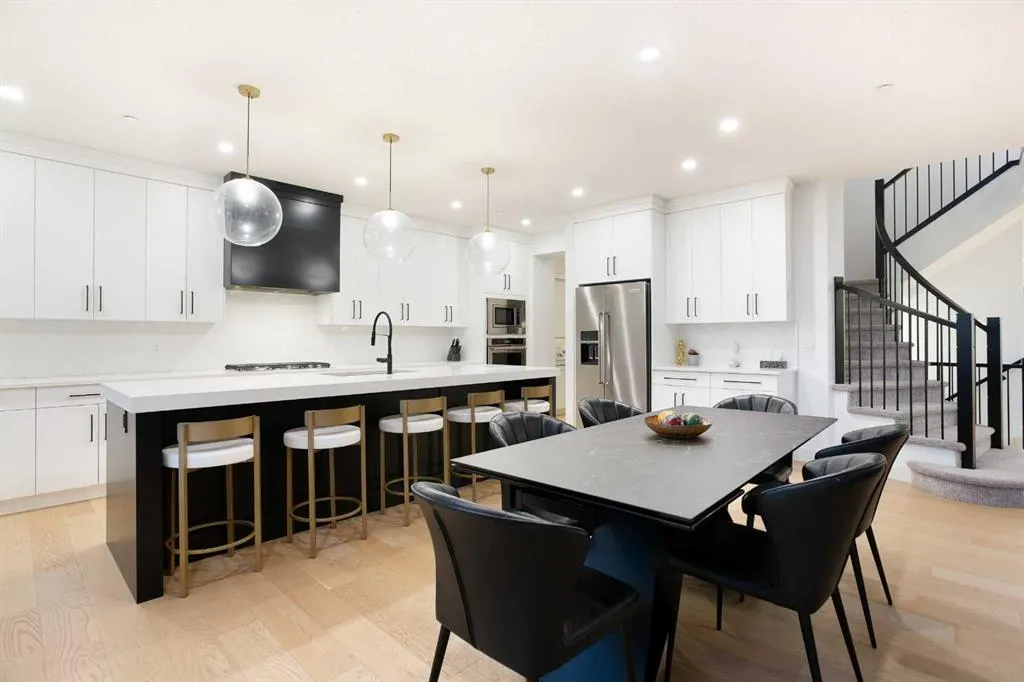 21 Lucas Cove NW