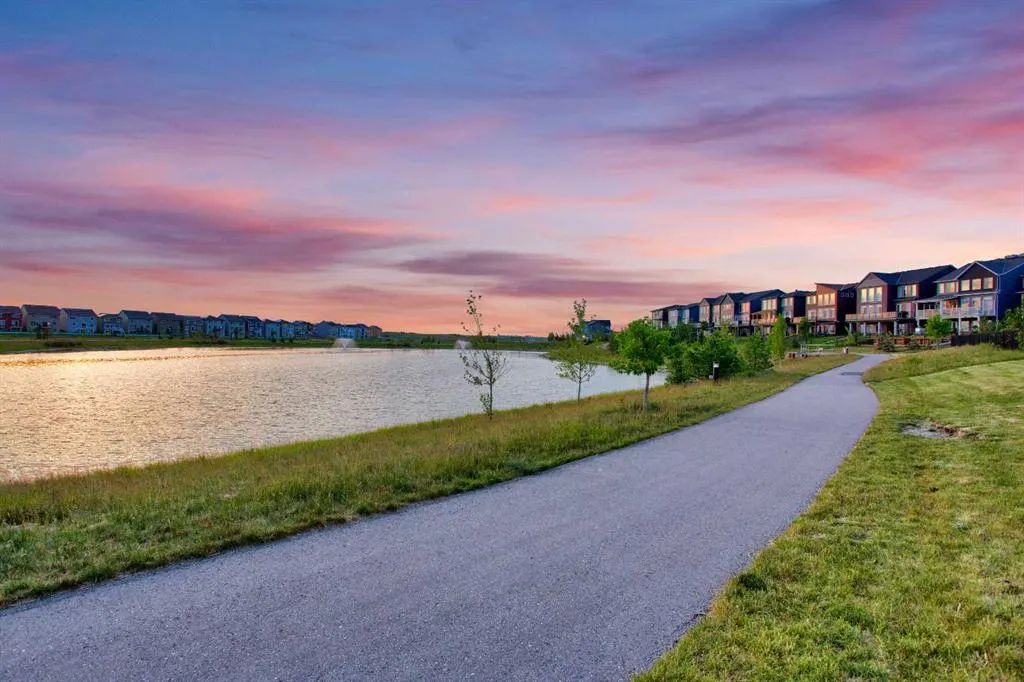 21 Lucas Cove NW