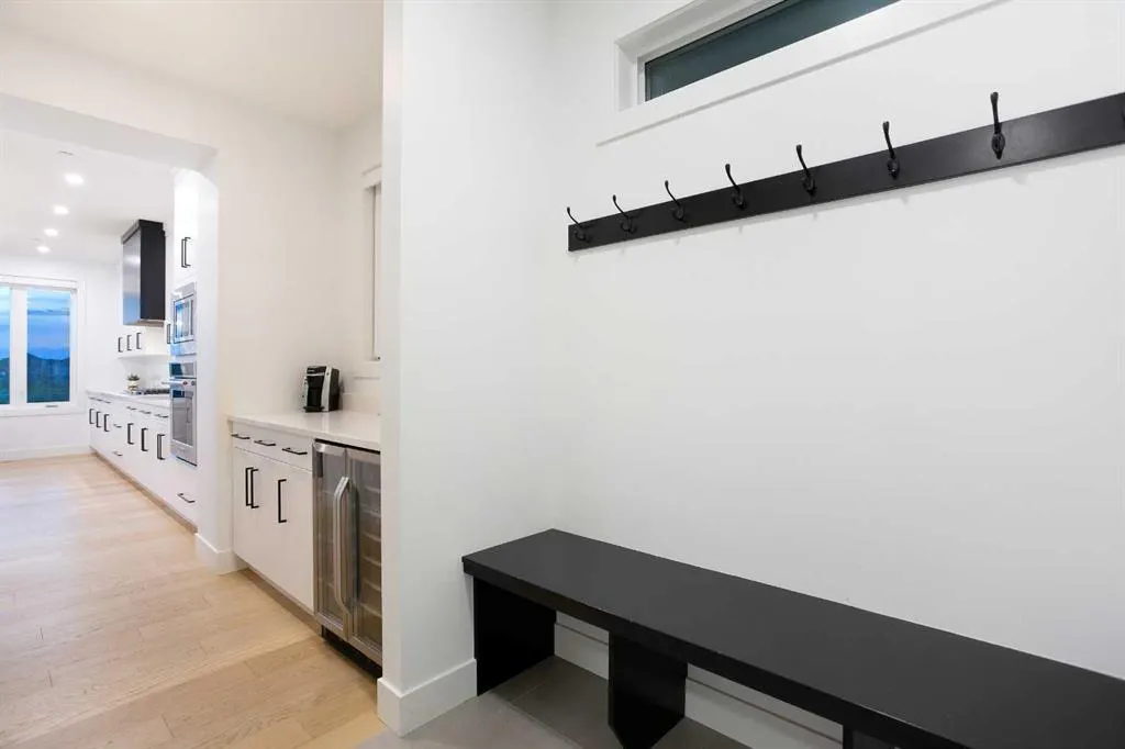 21 Lucas Cove NW