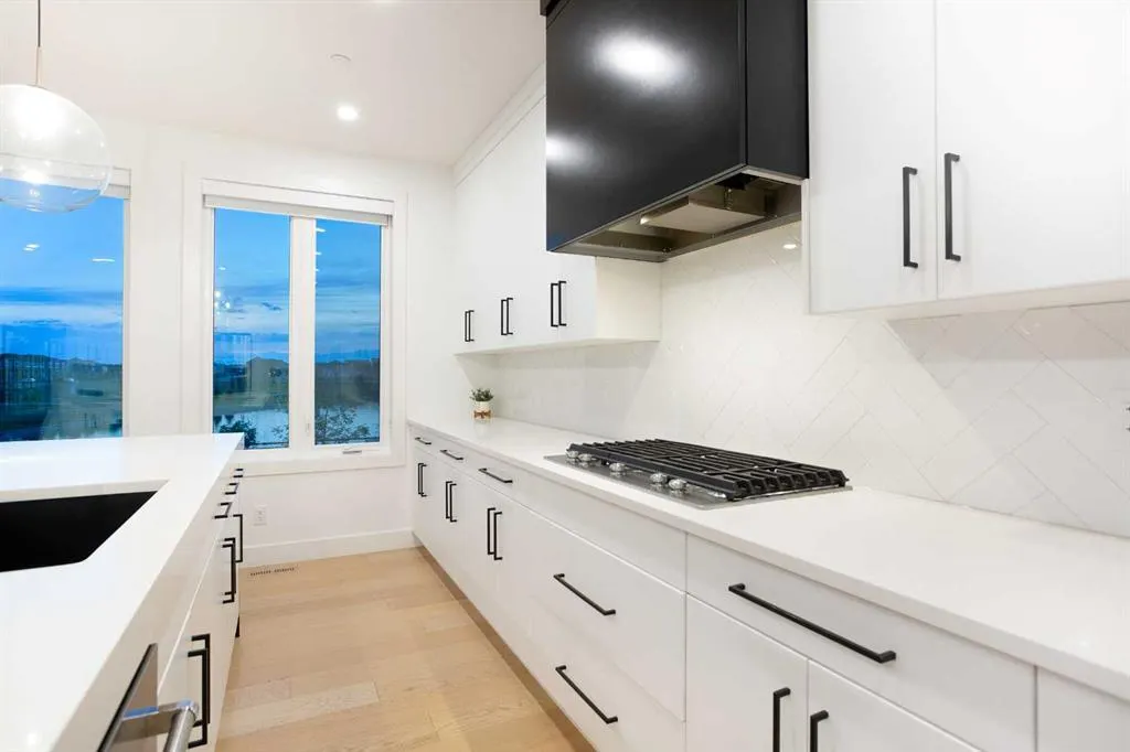 21 Lucas Cove NW