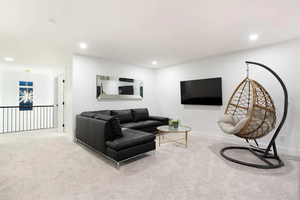 21 Lucas Cove NW