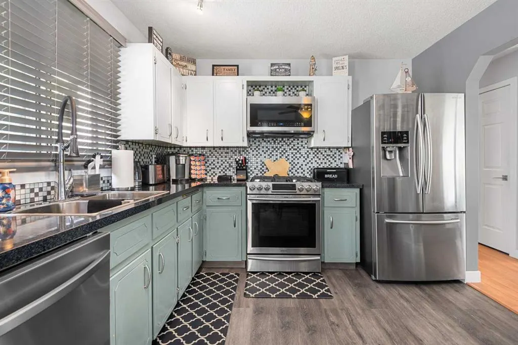 156 Rundlehill Drive NE