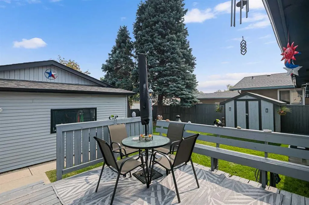 156 Rundlehill Drive NE