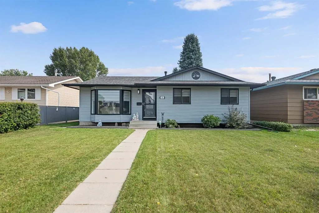 156 Rundlehill Drive NE