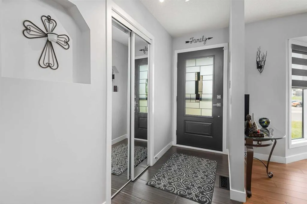 156 Rundlehill Drive NE
