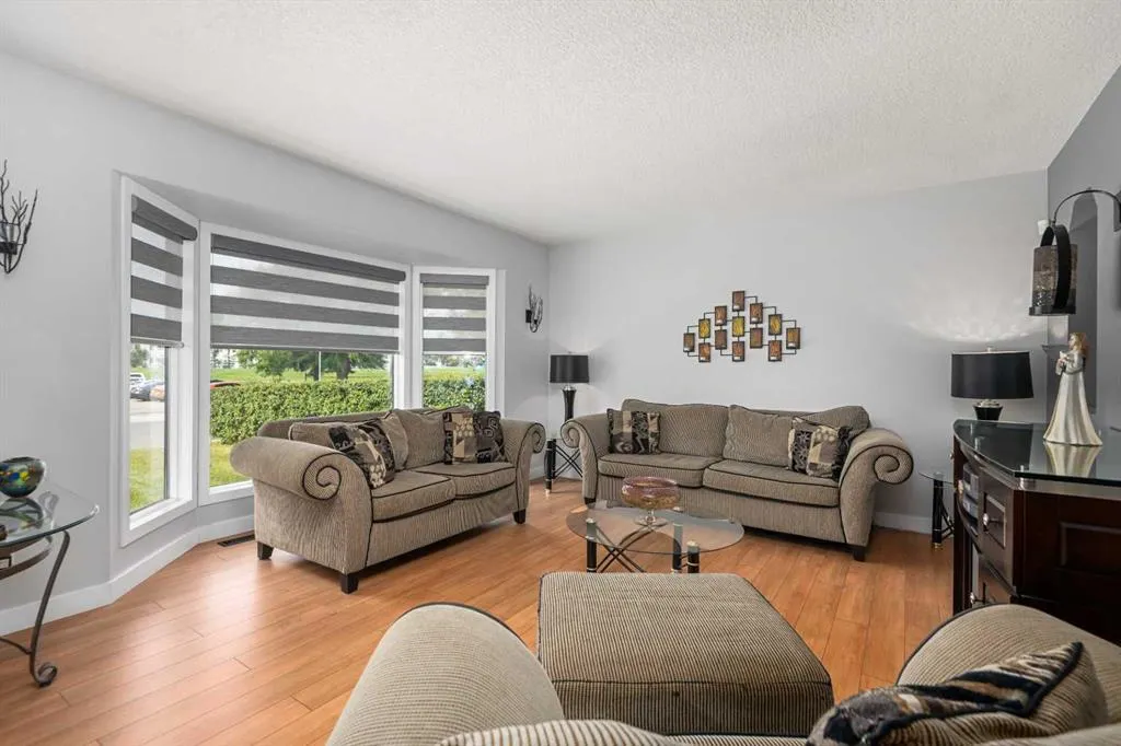 156 Rundlehill Drive NE