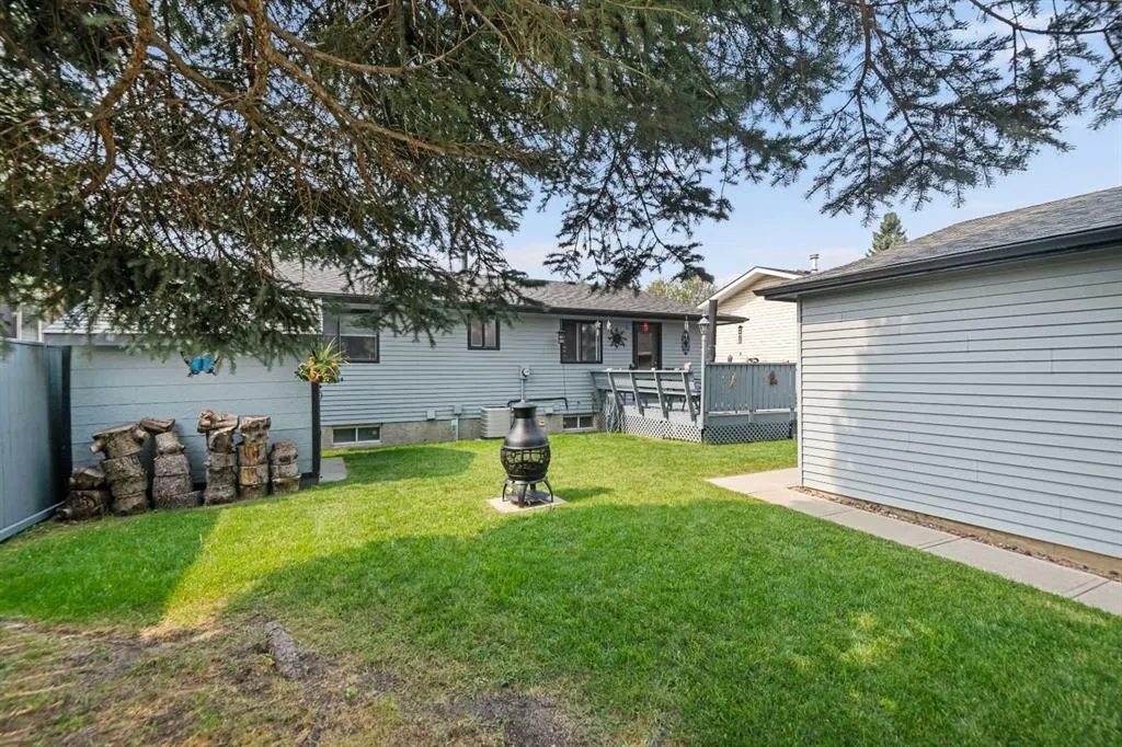 156 Rundlehill Drive NE