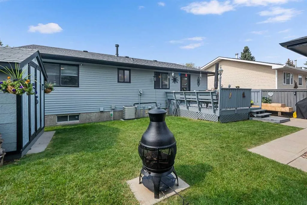 156 Rundlehill Drive NE