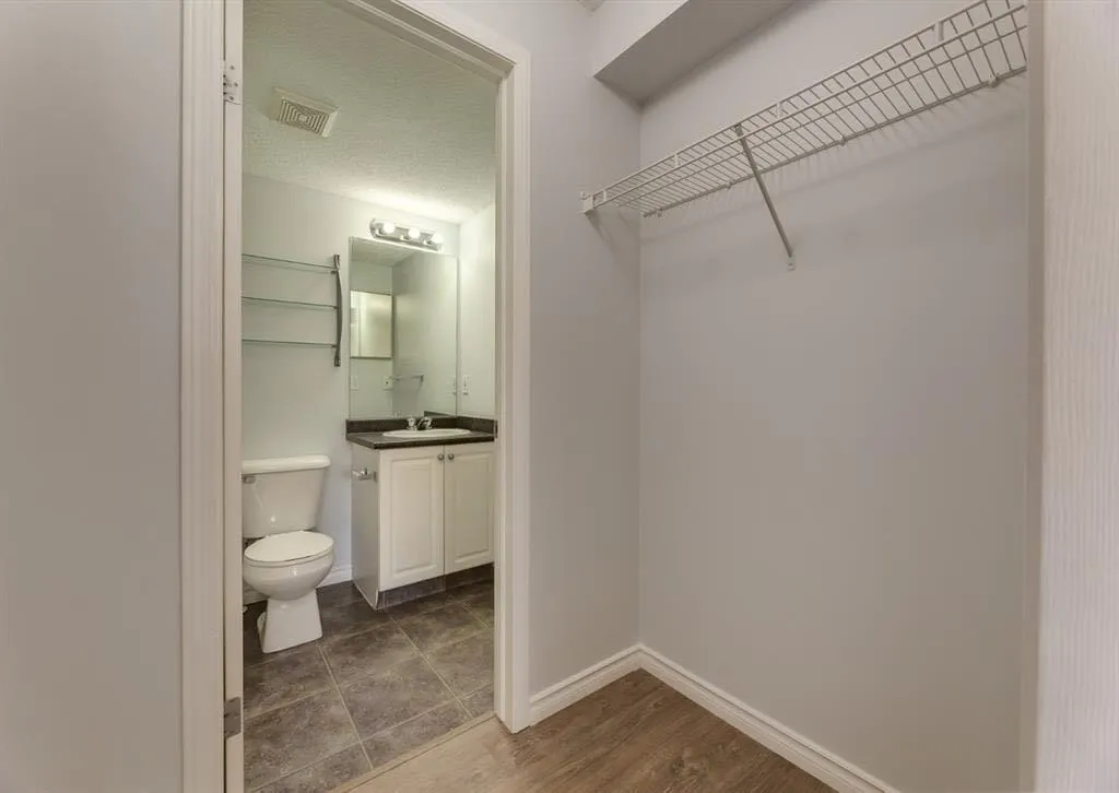 2000 Citadel Meadow Point NW, #216