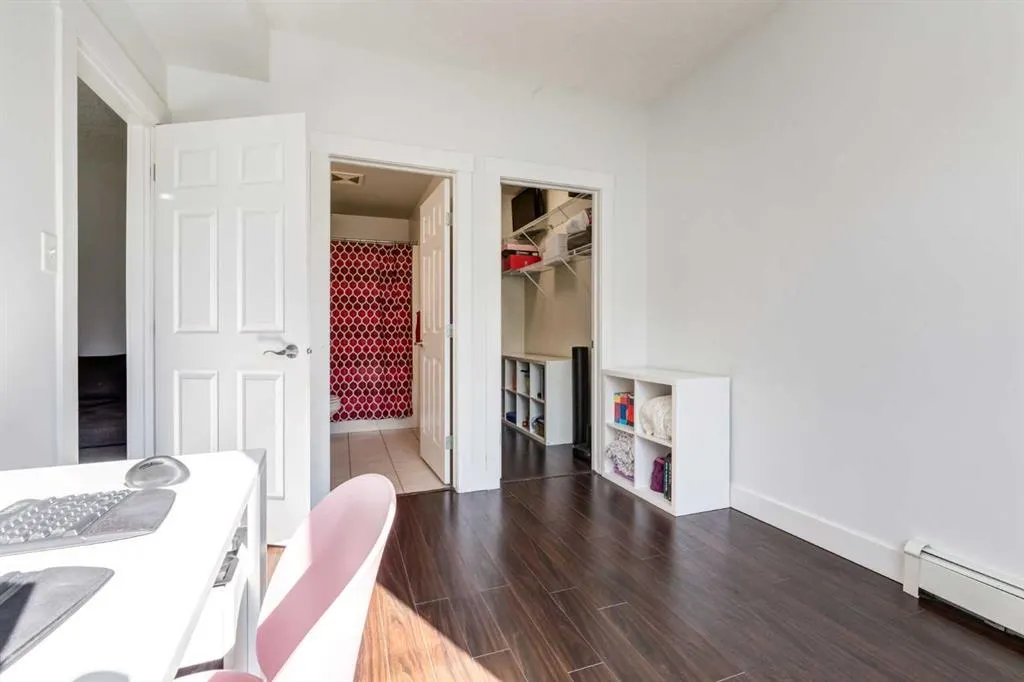 3501 15 Street SW, #201