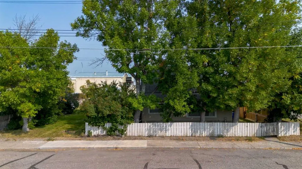 121 22 Street