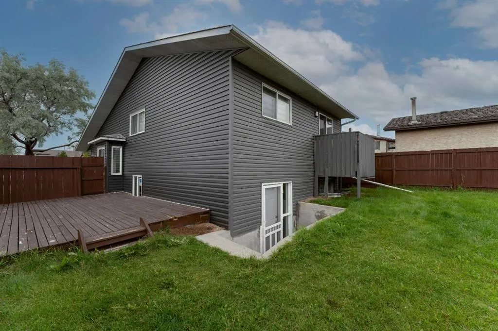 36 Whitehaven Road NE
