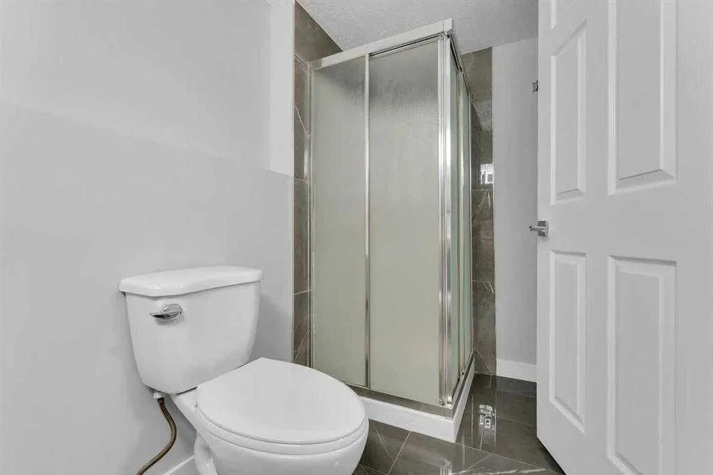 36 Whitehaven Road NE