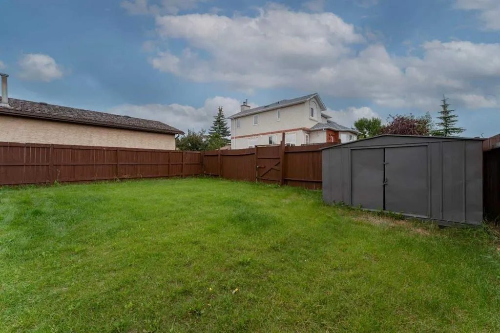 36 Whitehaven Road NE
