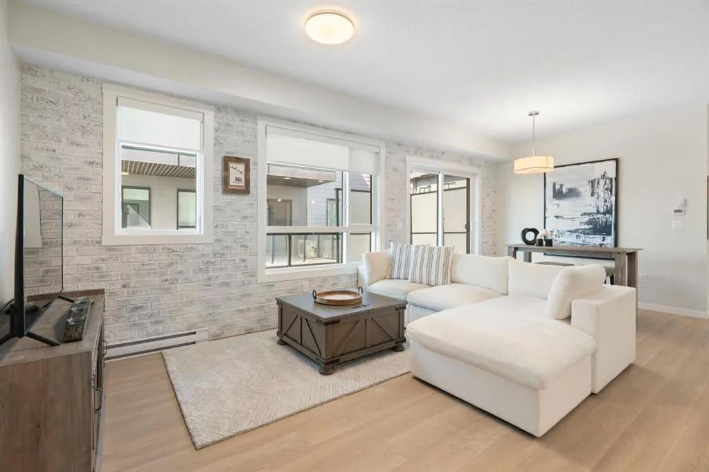 42 Cranbrook Gardens SE, #2203