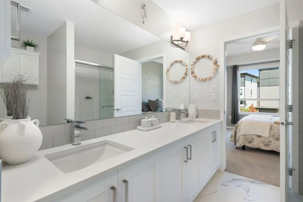 42 Cranbrook Gardens SE, #2203