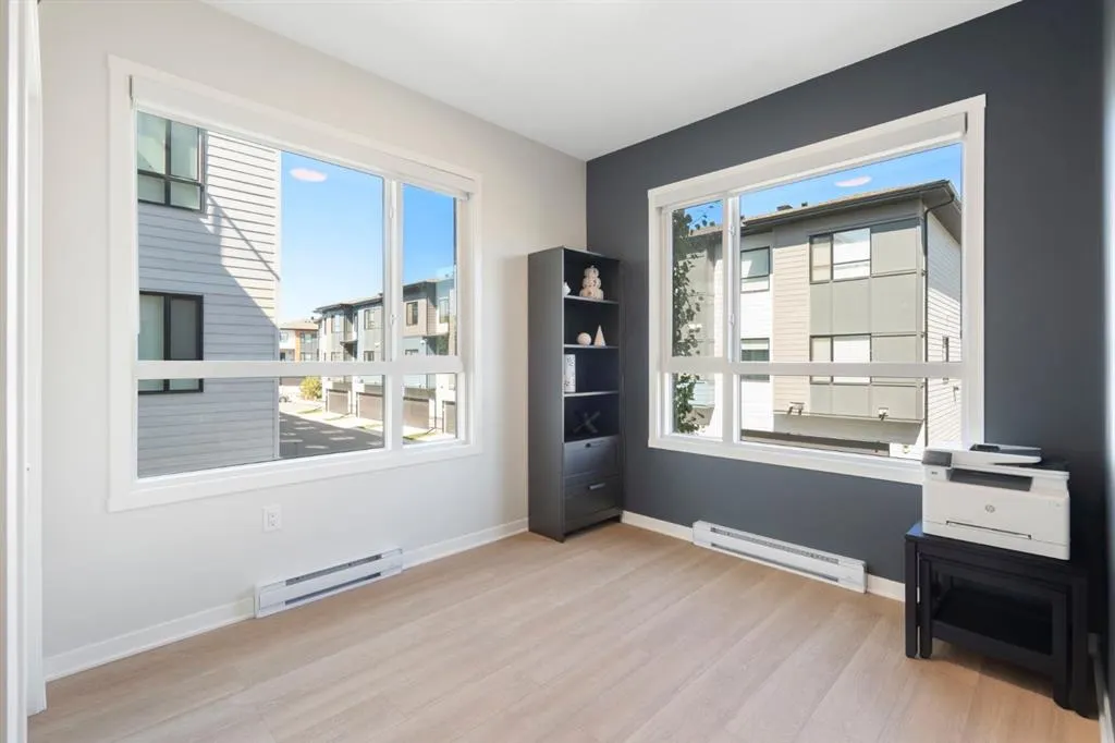 42 Cranbrook Gardens SE, #2203