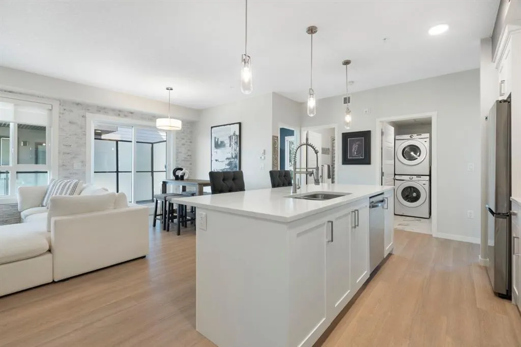42 Cranbrook Gardens SE, #2203