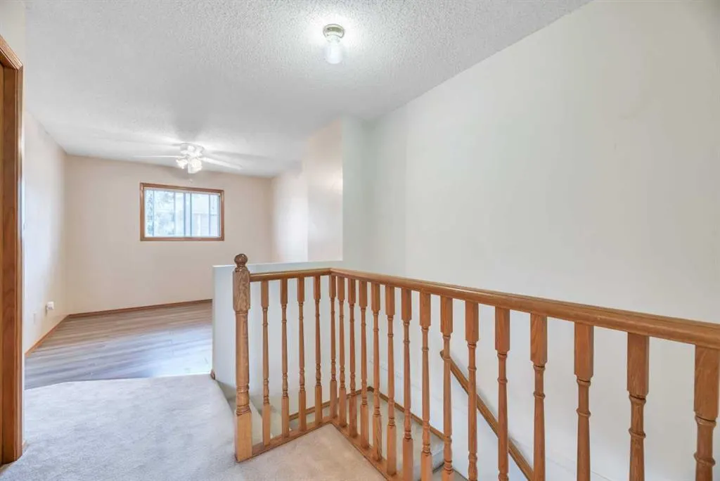 103 Riverglen Park SE