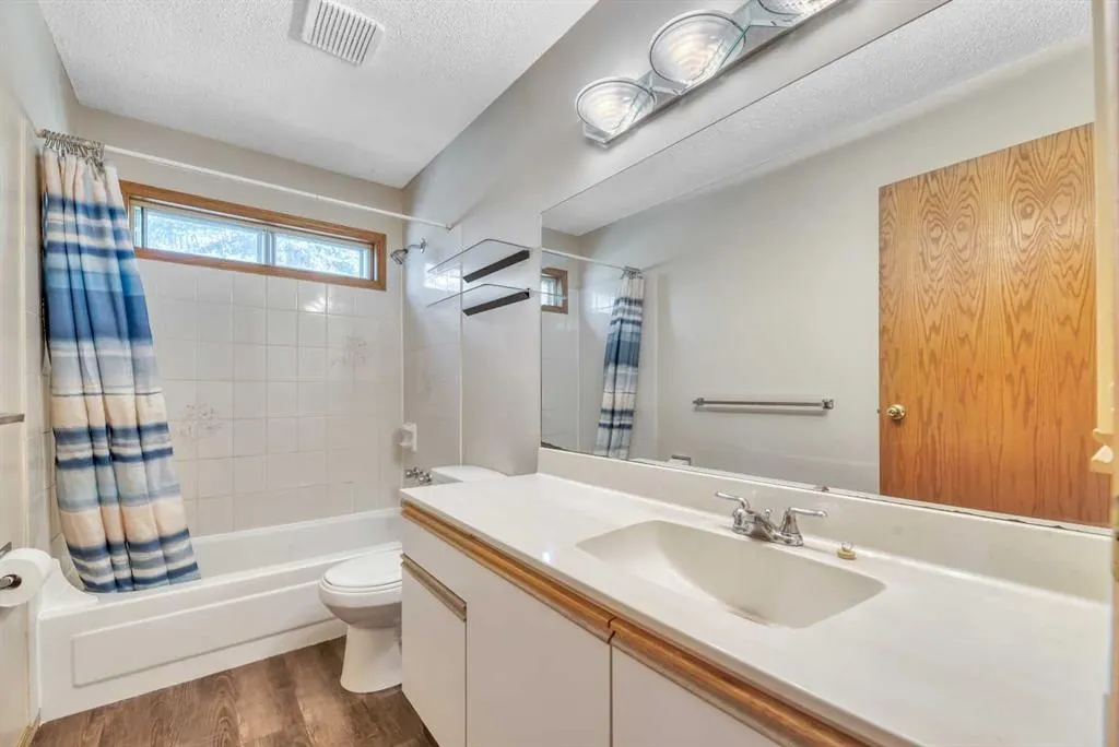 103 Riverglen Park SE