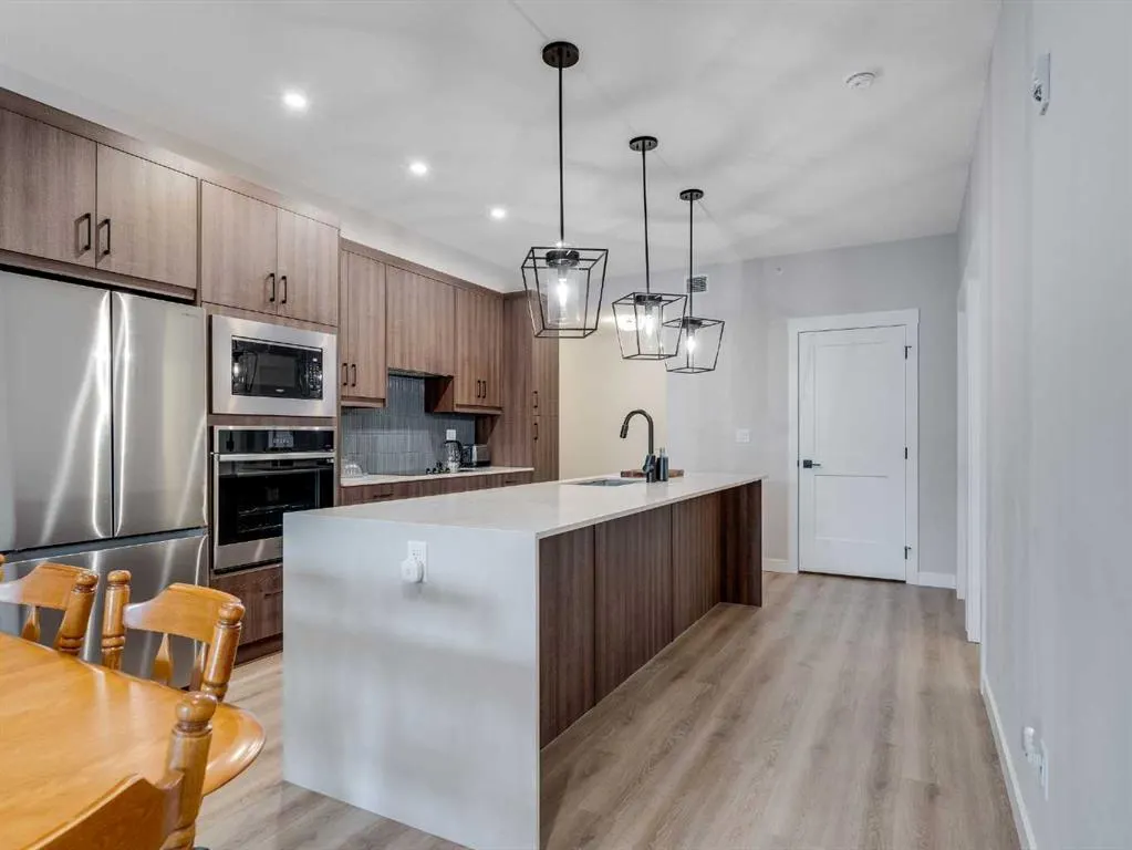 200 Seton Circle SE, #1412