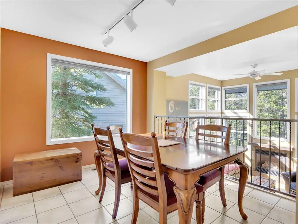 242 Benchlands Terrace, #17