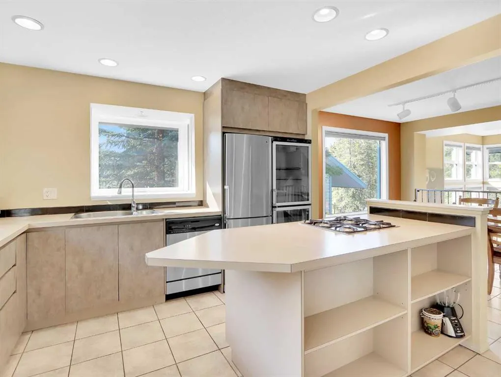 242 Benchlands Terrace, #17