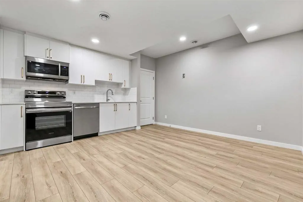 47 Finch Gardens SE