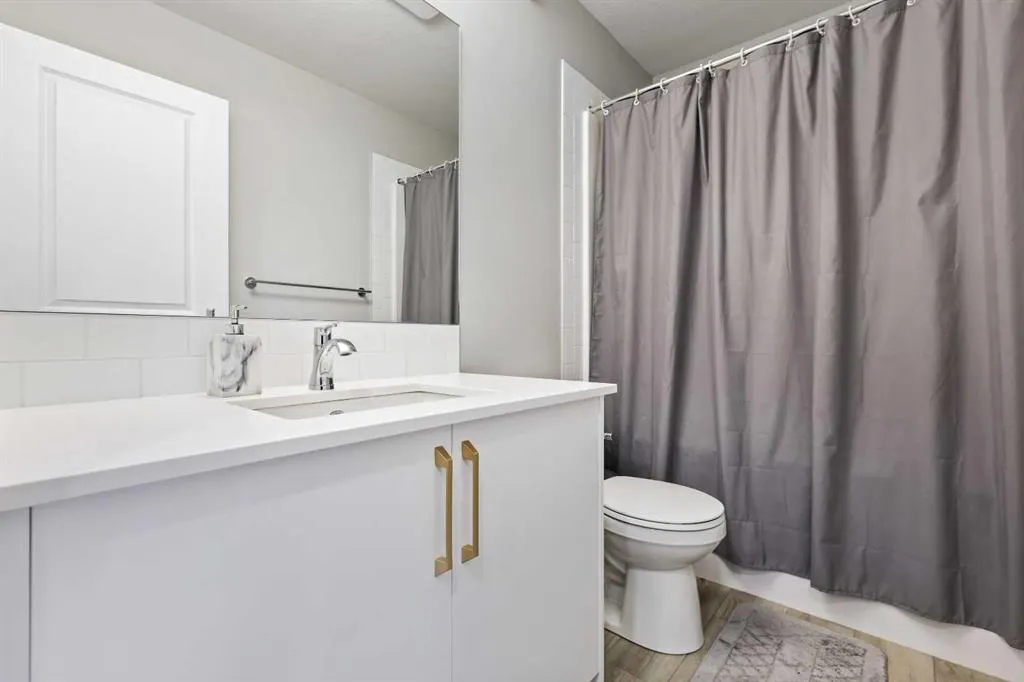 47 Finch Gardens SE