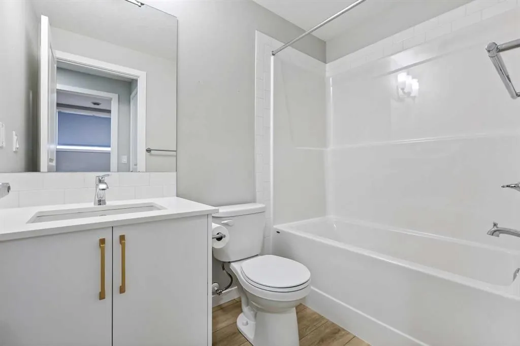 47 Finch Gardens SE