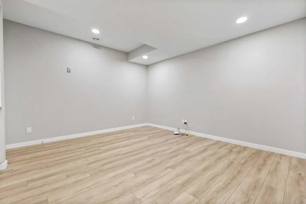 47 Finch Gardens SE