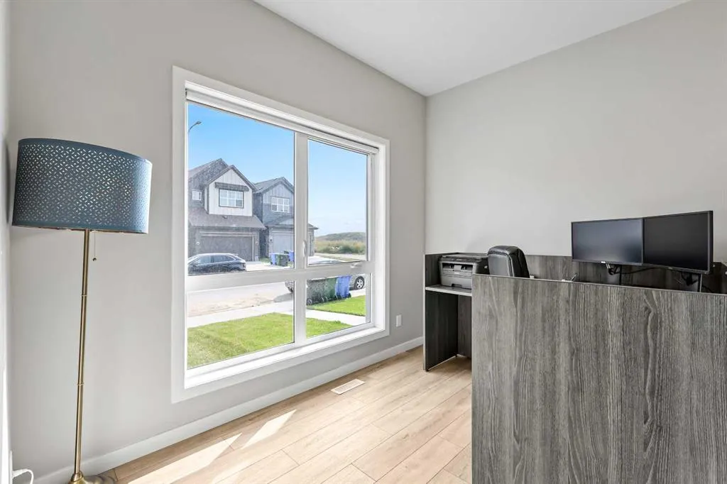 47 Finch Gardens SE
