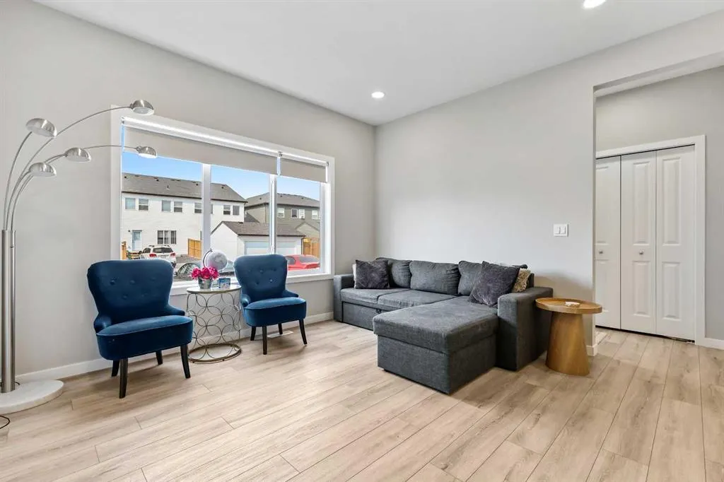 47 Finch Gardens SE