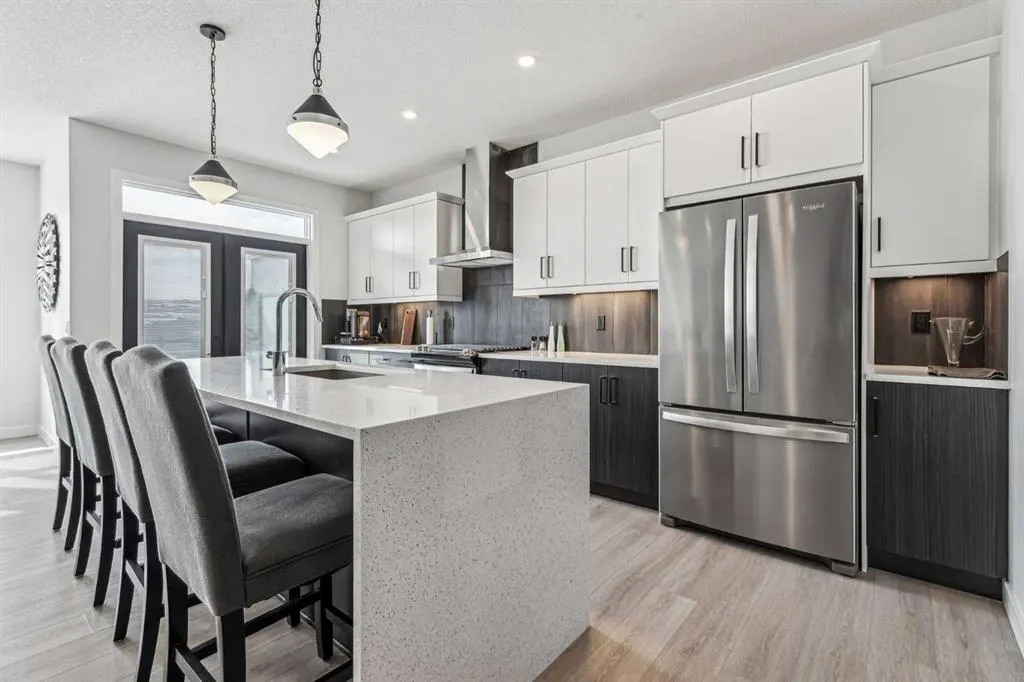 123 Mitchell Way NW