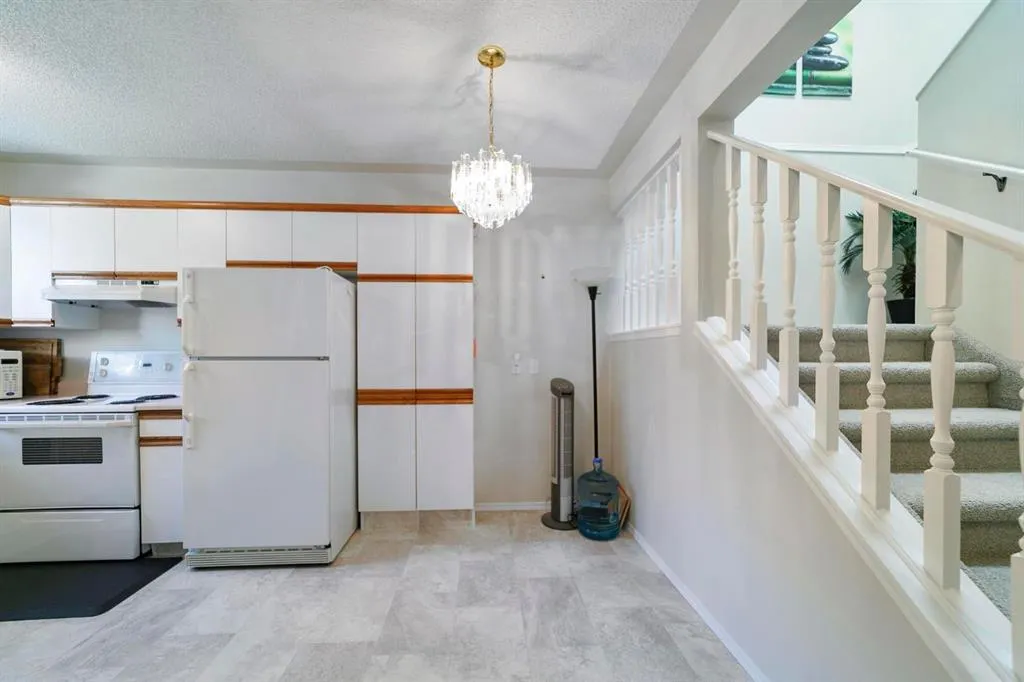 5014 56 Street, #2