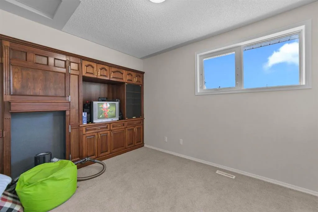 5014 56 Street, #2