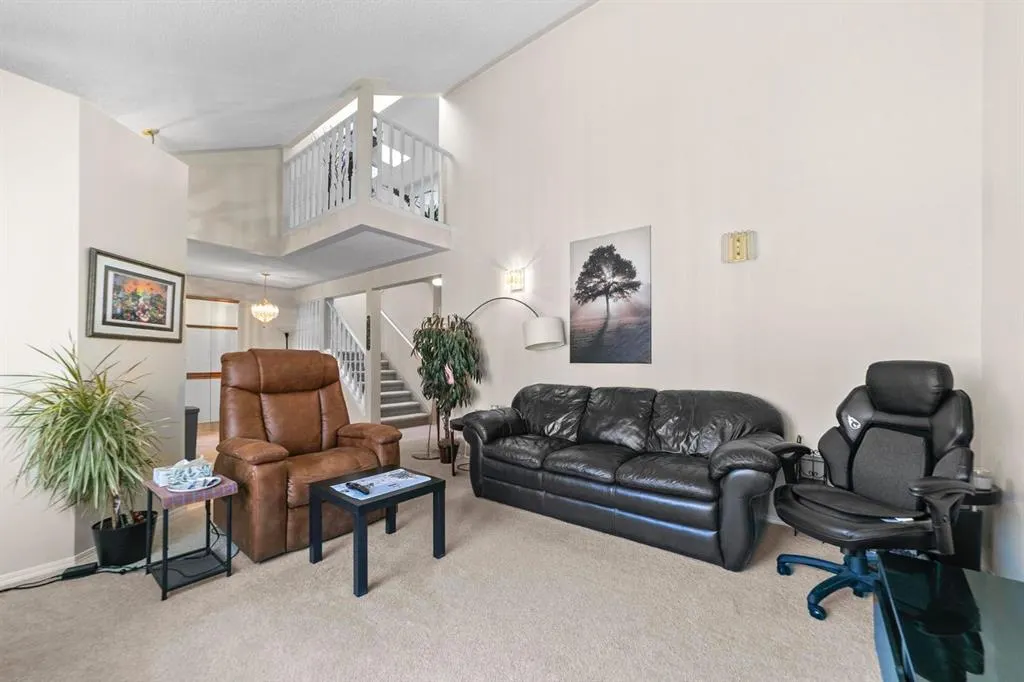 5014 56 Street, #2