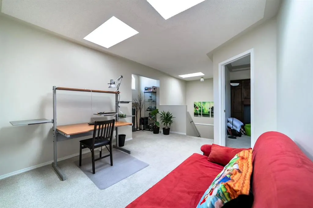 5014 56 Street, #2