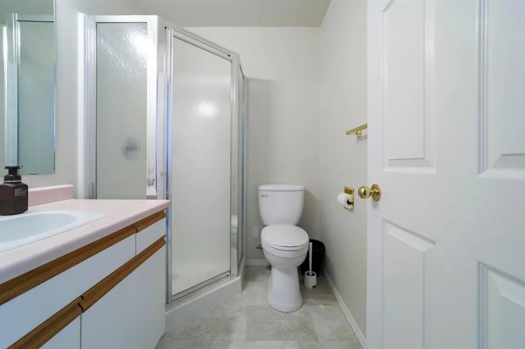 5014 56 Street, #2